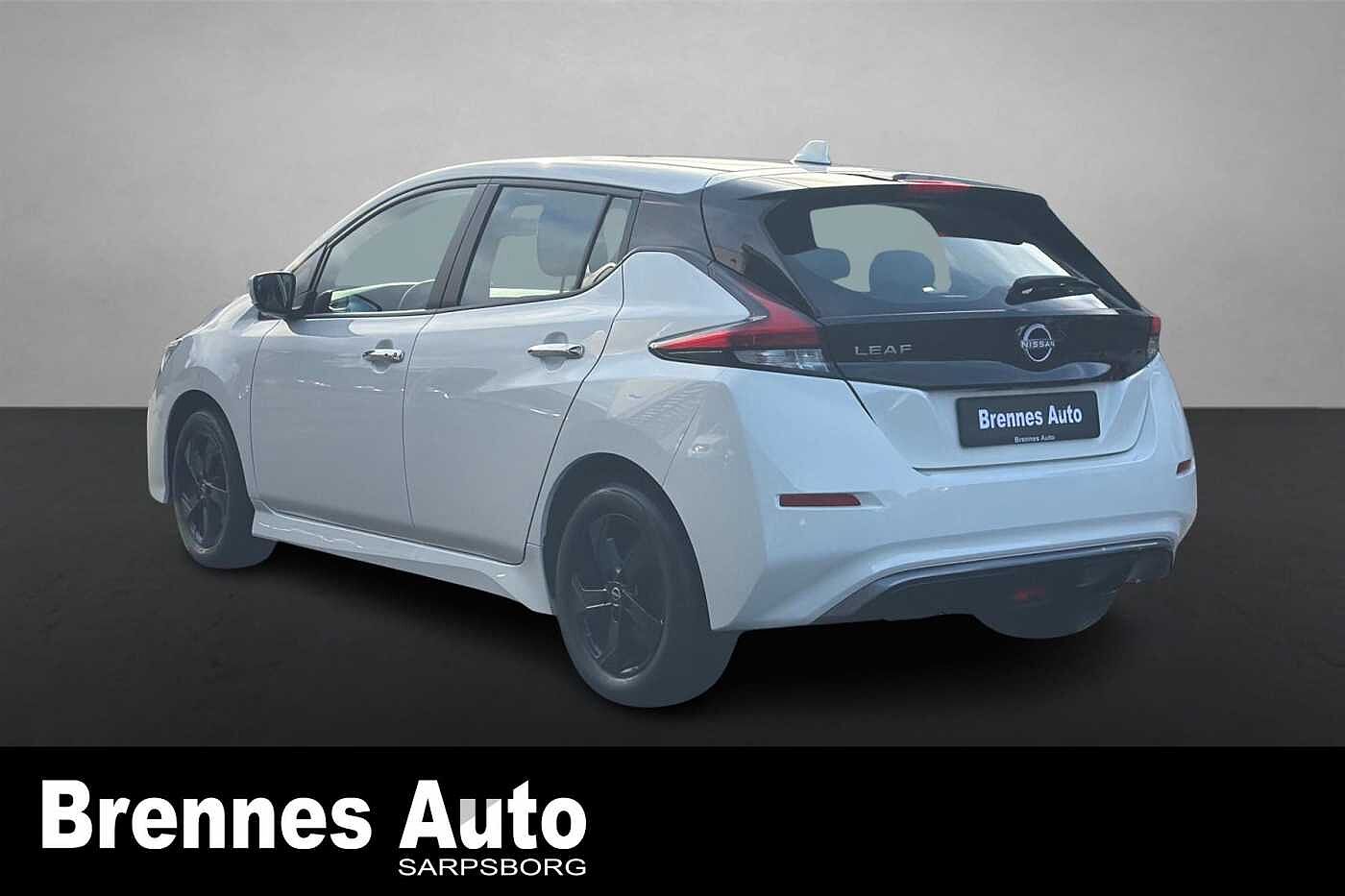 Nissan Leaf ZE1