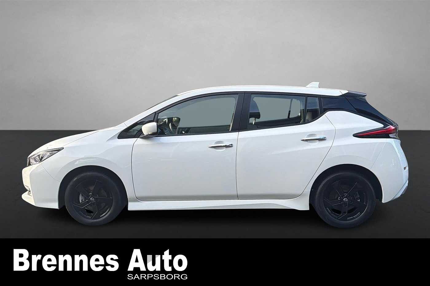 Nissan Leaf ZE1