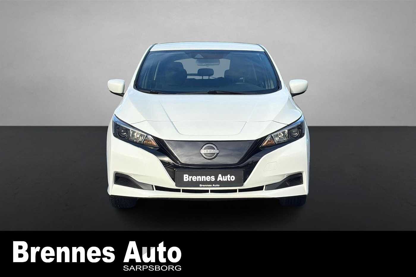 Nissan Leaf ZE1