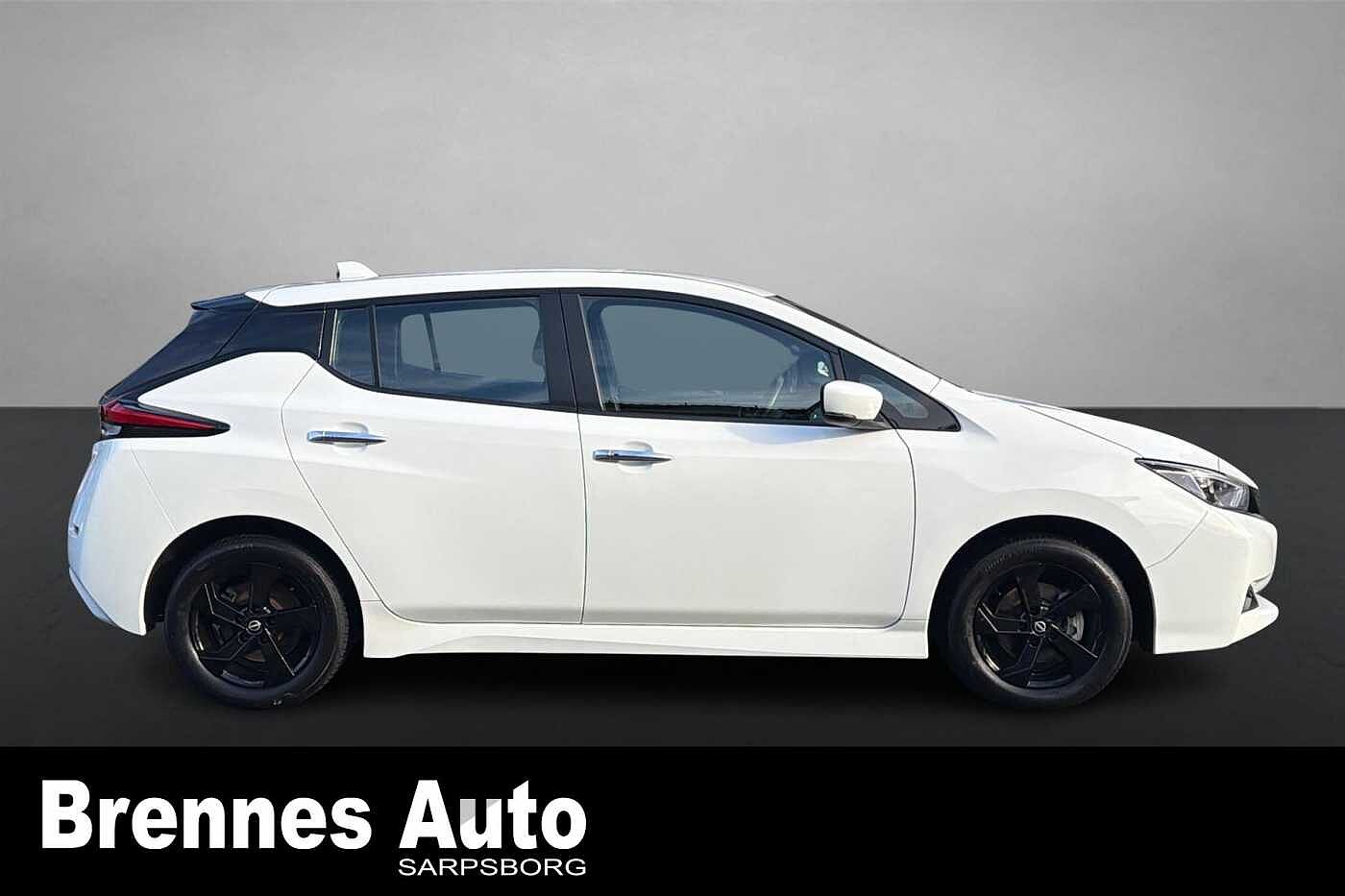 Nissan Leaf ZE1