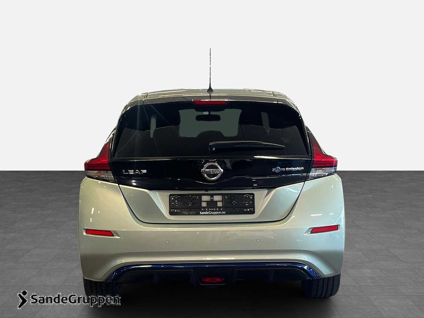 Nissan Leaf 40kWh Skinn/