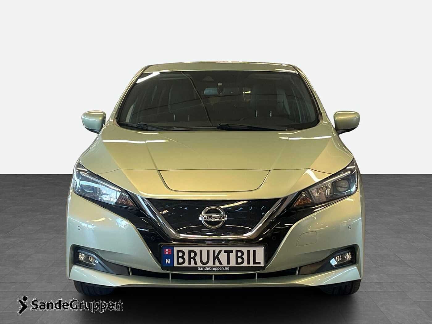 Nissan Leaf 40kWh Skinn/